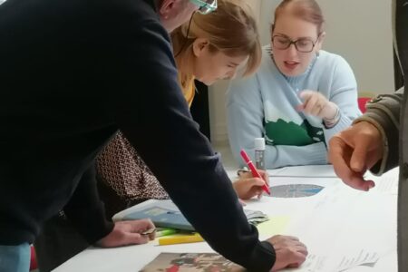 e5b13952-74e7-41ed-b75f-46b035295da1